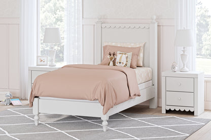 Mollviney  Panel Bed